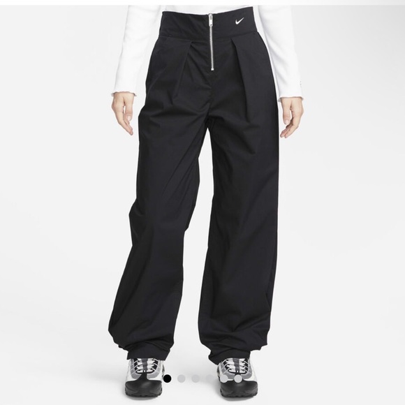 Nike Pants - New with Tags Nike Women's Black Track Pants with Zipper